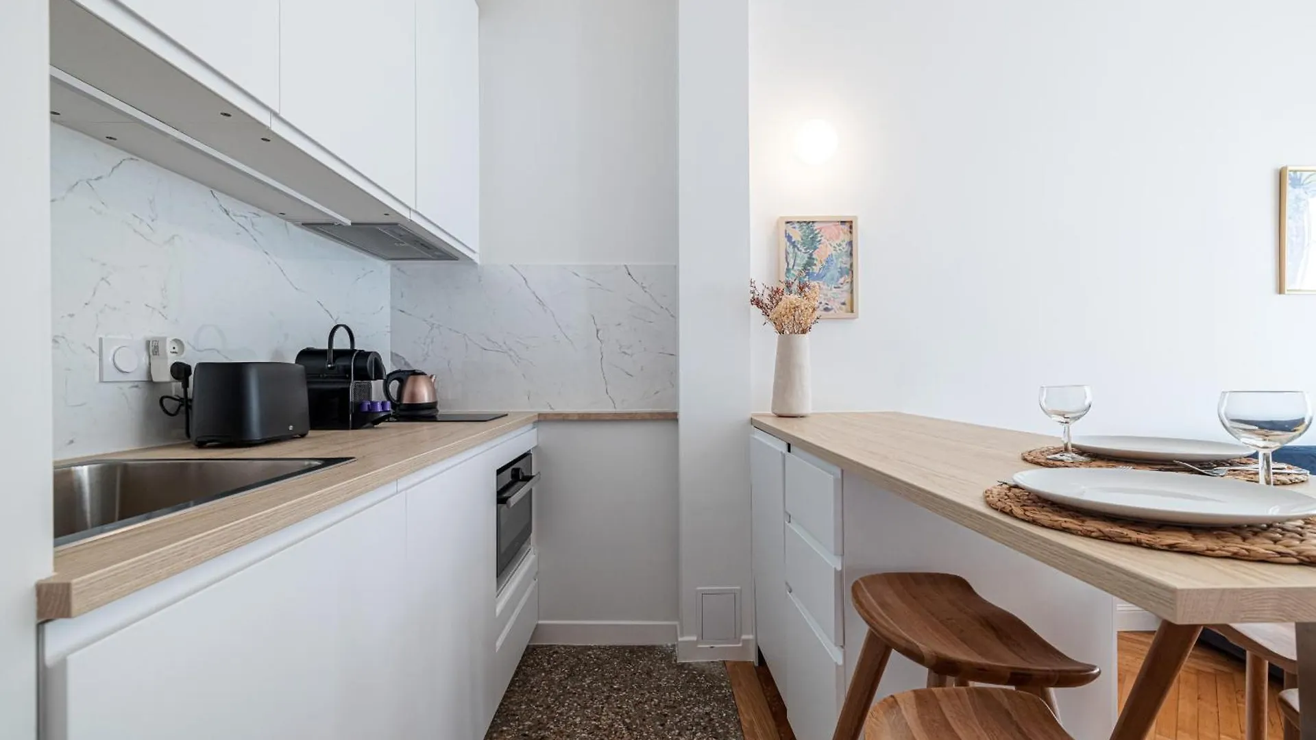 10 Amiral 201 - Magnifique Apt - 2 Chambres - Centre-Ville Nice 0*,