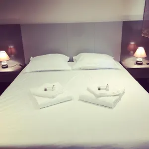2* Apartmanhotel Serafina Apartements